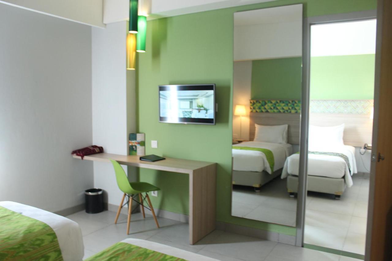Khas Makassar Hotel Exteriör bild