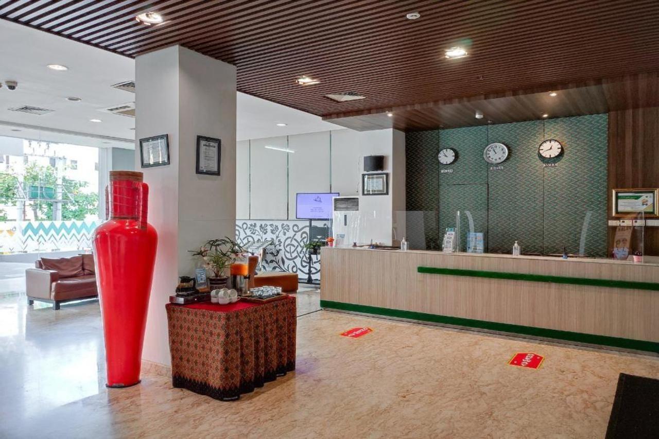 Khas Makassar Hotel Exteriör bild